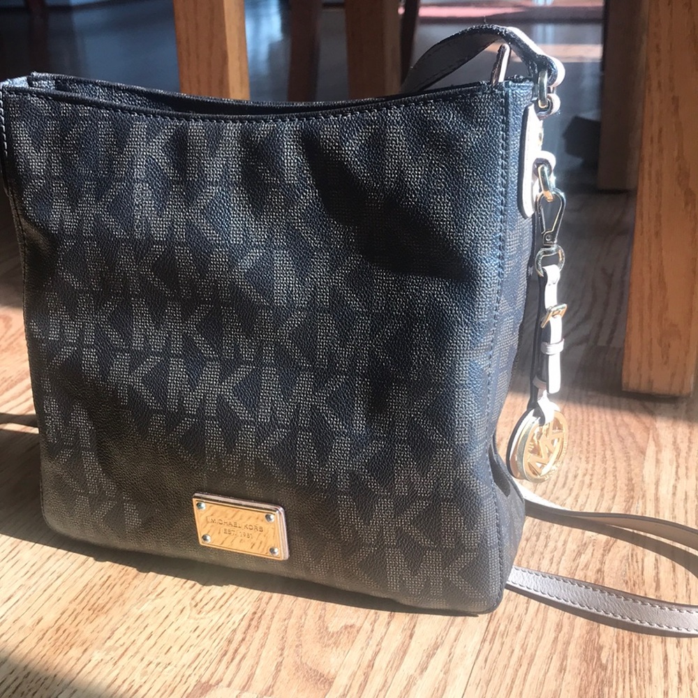 Michael Kors Cross Body